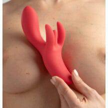 Вибратор-кролик с 4 моторами Woma Shakira, красный Вибратор-кролик с 4 моторами Woma Shakira, красный