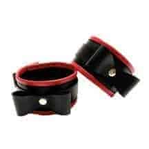 Наручники BDSM Арсенал с бантиками, красно-черные. Нет в наличии Наручники BDSM Арсенал с бантиками, красно-черные