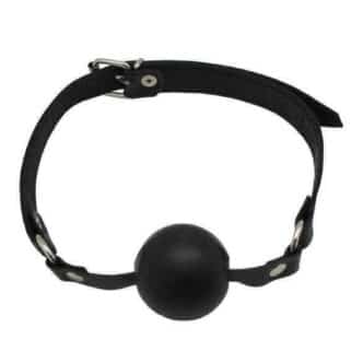 Кляп-шарик на кожаных ремнях